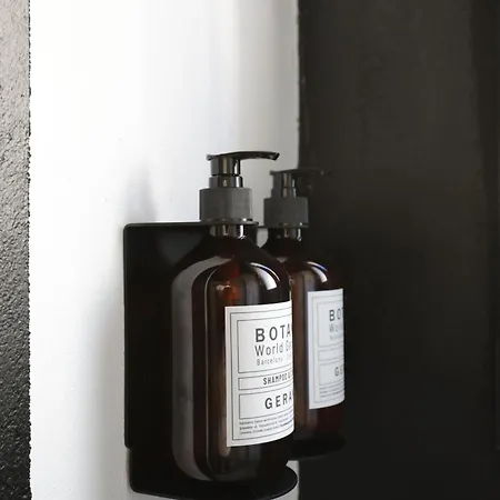 Auberge de jeunesse Black And White *