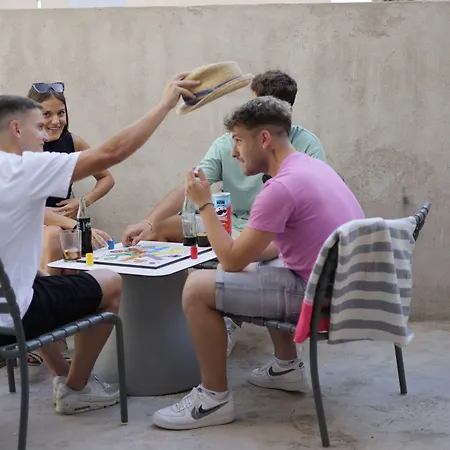 Auberge de jeunesse Black And White Palamós