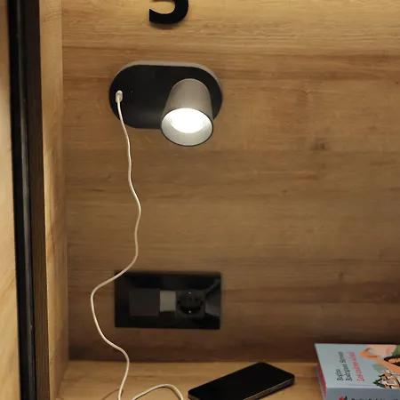 Auberge de jeunesse Black And White *