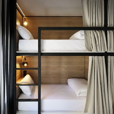 Auberge de jeunesse Black And White Palamós